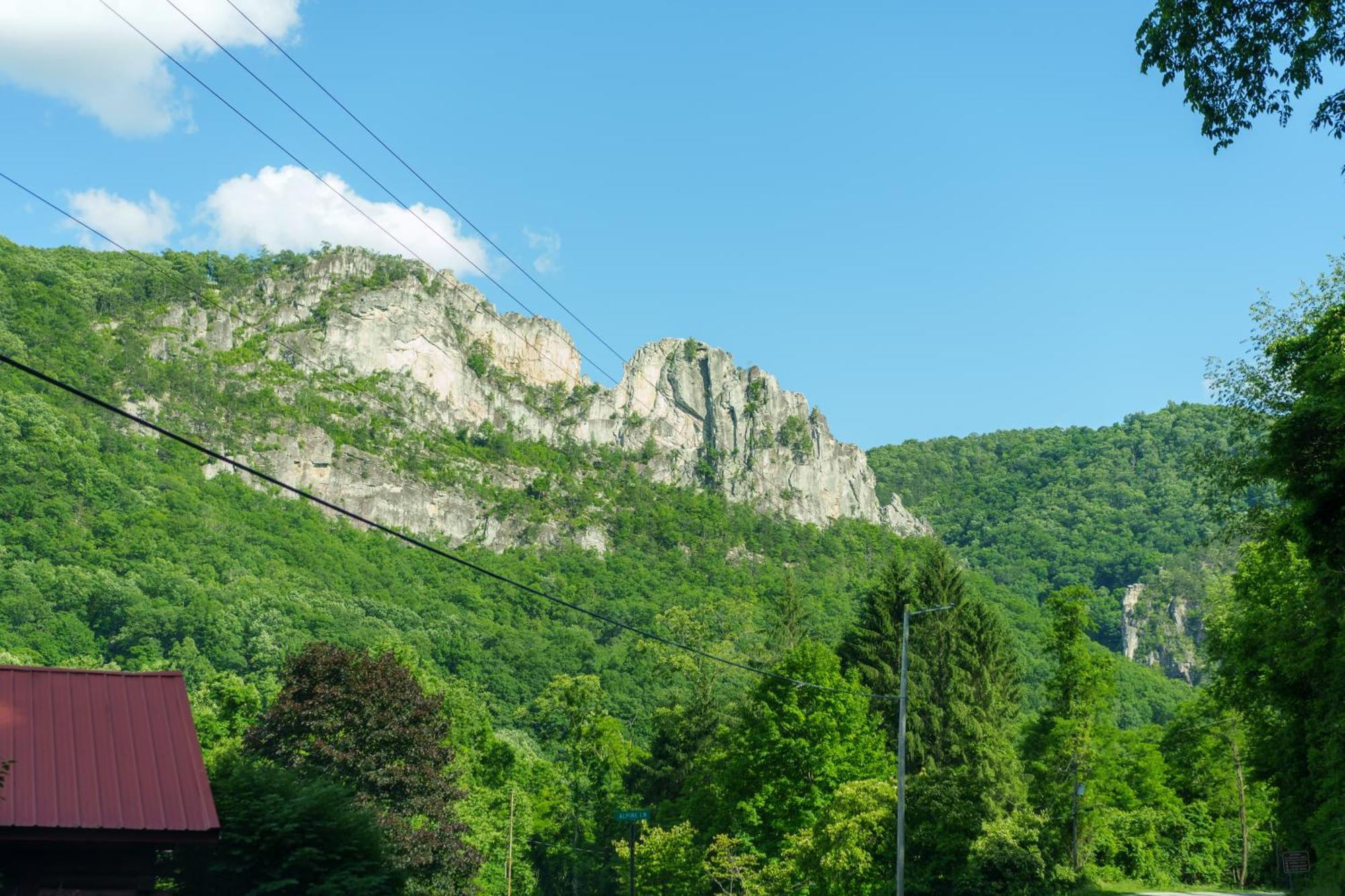 Seneca Pines Lodge Seneca Rocks Eksteriør billede